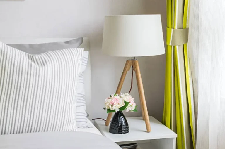 How To Choose Table Lamp Size