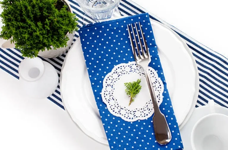 How To Choose Tablecloth