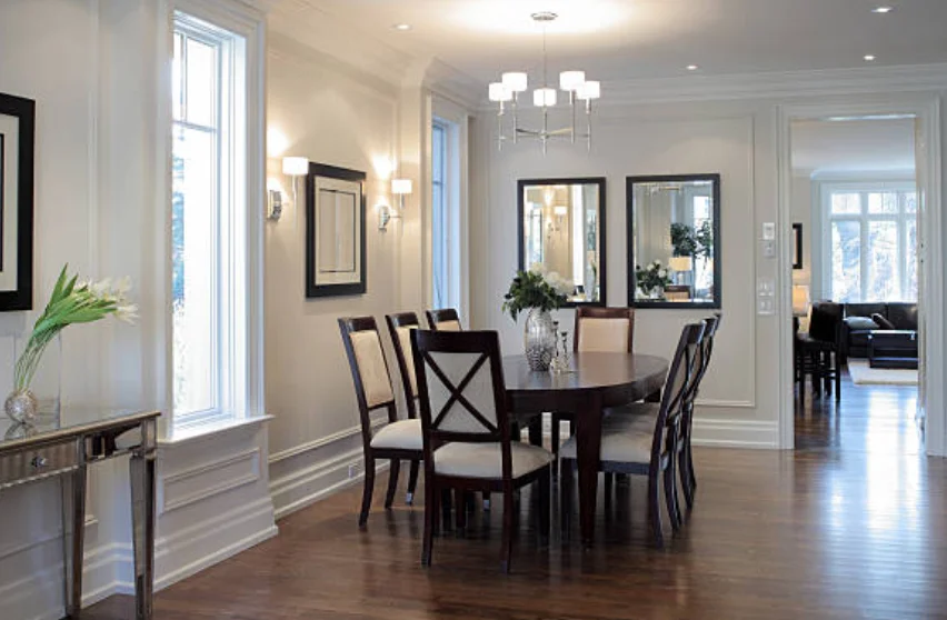 dining rooms with mirrors