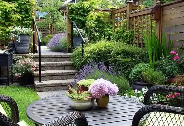 How to Decorate a Small Garden Area